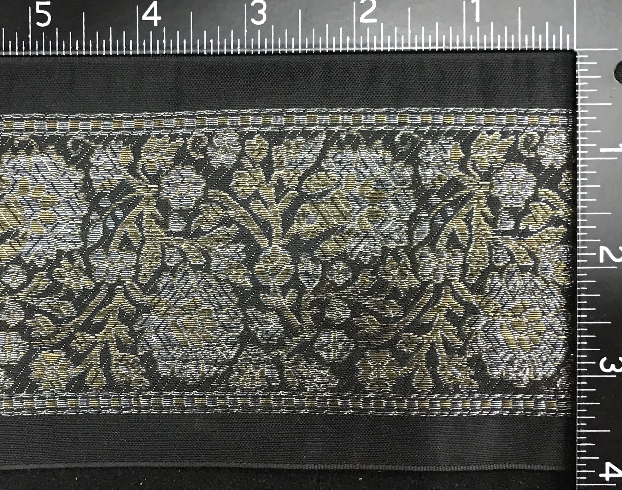 トップス LEONARD Trim floral pattern cut and sew LEONARD Trim floral pattern cut and sew