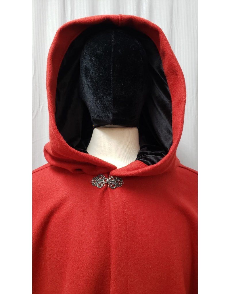 Cloak and Dagger Creations 4510 - Madder Red Woolen Shape Shoulder Ruana-Style Cloak