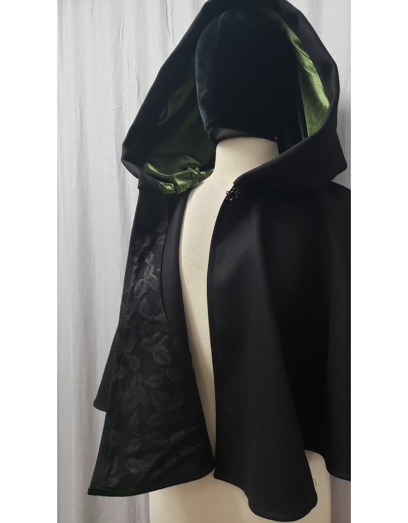 Cloakmakers.com 4879 - Black Wool Capelet w/ Pockets, Green Velvet Hood Lining