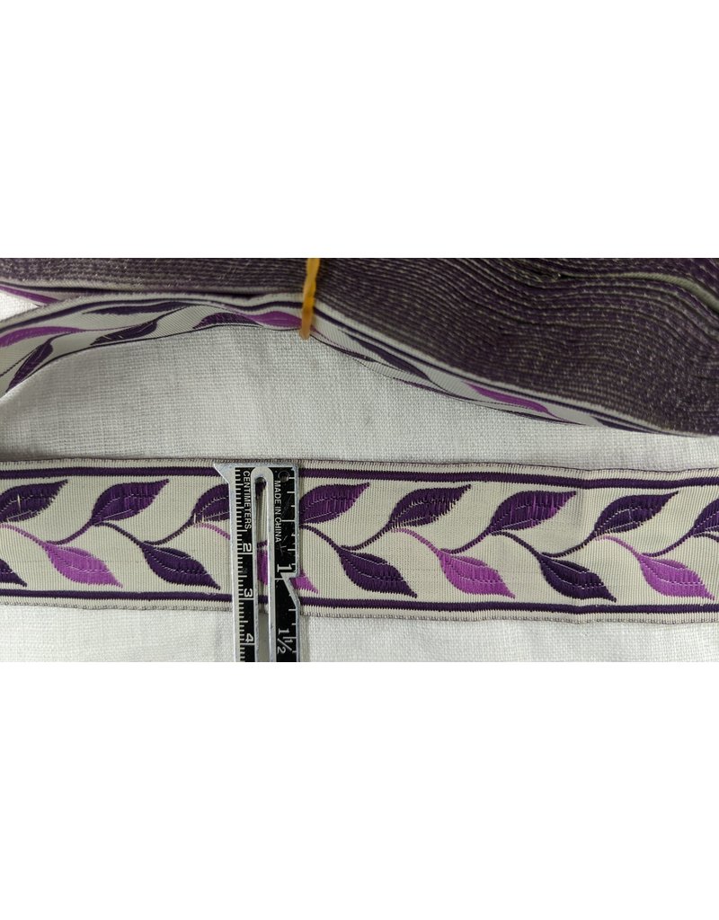 Cloakmakers.com Linked Leaves Trim Narrow - Purples on Cream