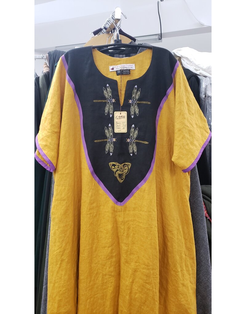 Cloakmakers.com G1158 - Gold Short Sleeved Linen Gown w/ Dragonflies & Triquetra Cat on Black Yoke