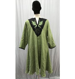 Cloakmakers.com J822 - Green Tunic w/ Dragon & Celtic Quatrefoil Embroidery, Black Yoke