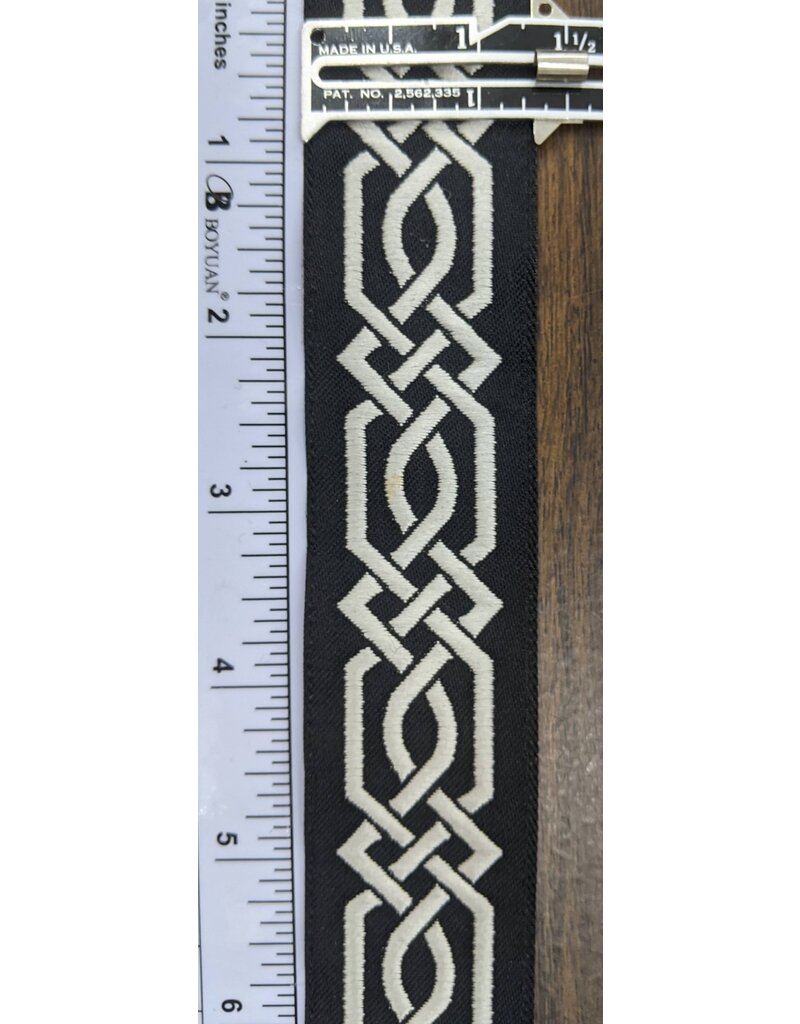 Cloakmakers.com Angled Knotwork Trim - Cream on Black