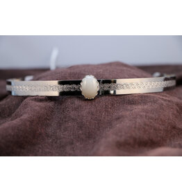 Cloakmakers.com White Oval Glass Stone on Silvertone Plated Spiral Center Band - Unisex Circlet