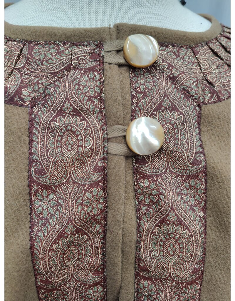 Cloakmakers.com 5179 - Camel Brown Short Cloak w/ Trim and Button Closure, Pockets
