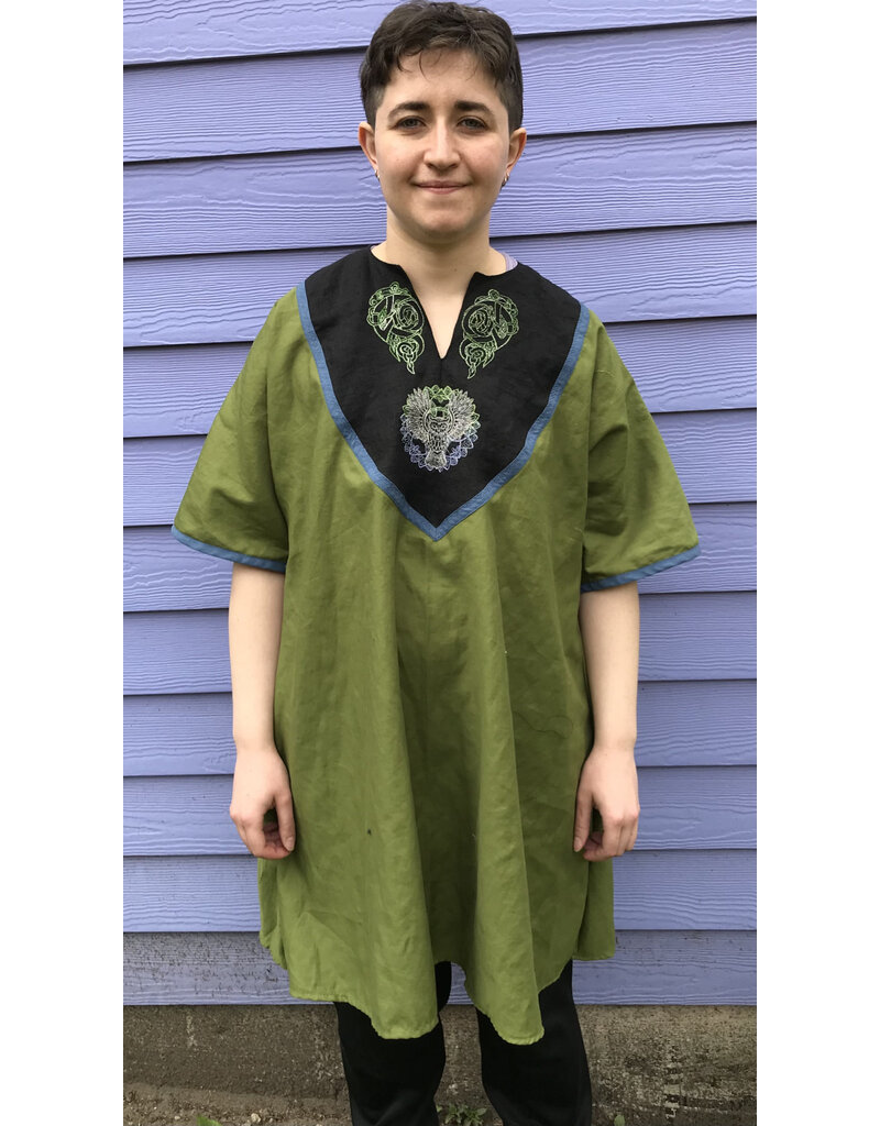Cloakmakers.com J840 - Spring Green Cotton Tunic w/Celtic and Mandala Bird Library