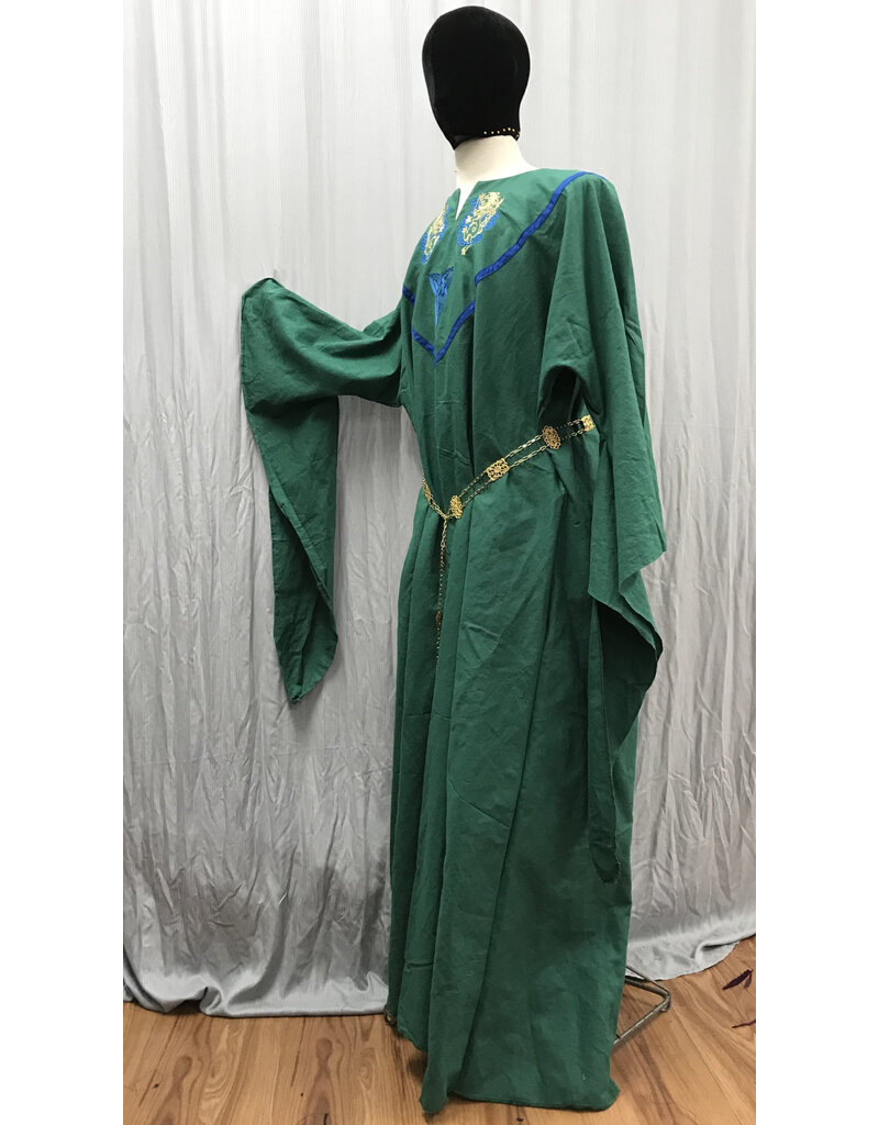 Cloakmakers.com G1182 - Green Gown w/ Drop Sleeves, Lions and Celtic Triquetra Embroidery