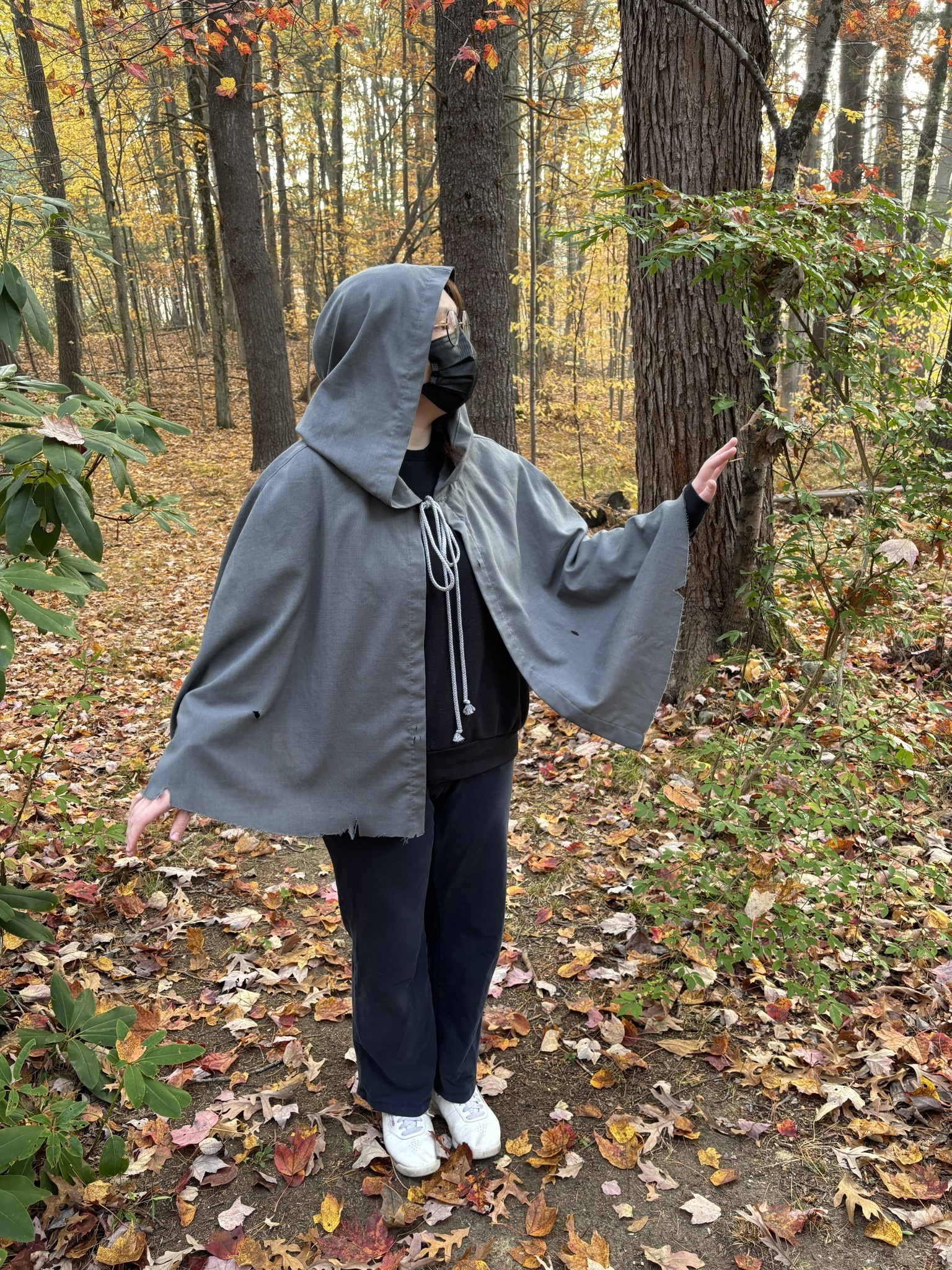 5417-Distressed Short Grey Cloak w/ Ties, Washable Wool - Cloak