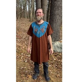 Cloakmakers.com J859 - Brown Cotton Short Sleeve Tunic w/ Wolf & Knot Embroidery on Teal Collar