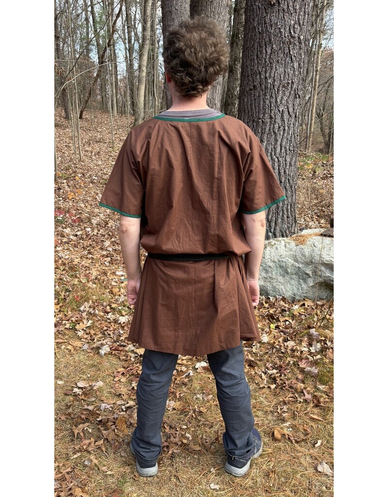 Cloakmakers.com J861 - Brown Cotton Short Sleeve Tunic w/ Green Embroidery on Tan Bib