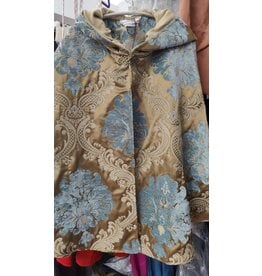 Cloakmakers.com 5495 - Washable Brocade Short Cloak w/ Tan Moleskin Hood Lining, Pockets