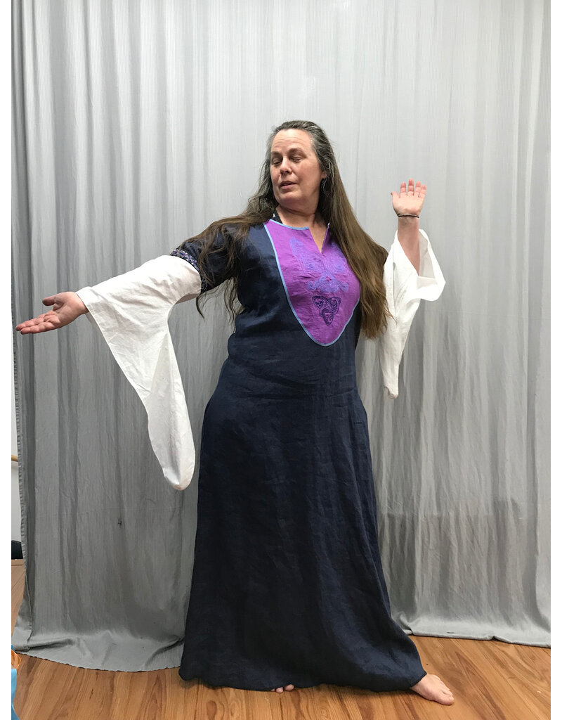 Cloakmakers.com G1188 - Washable Navy Blue Linen Gown w/ Triple Cat Embroidery