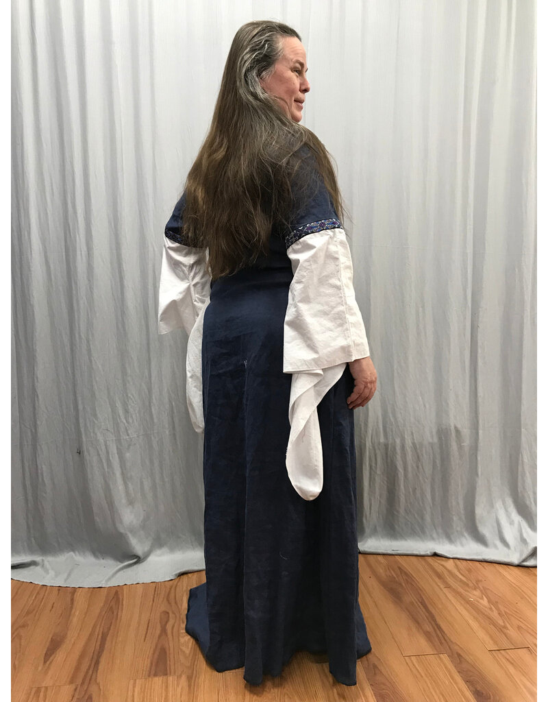 Cloakmakers.com G1188 - Washable Navy Blue Linen Gown w/ Triple Cat Embroidery