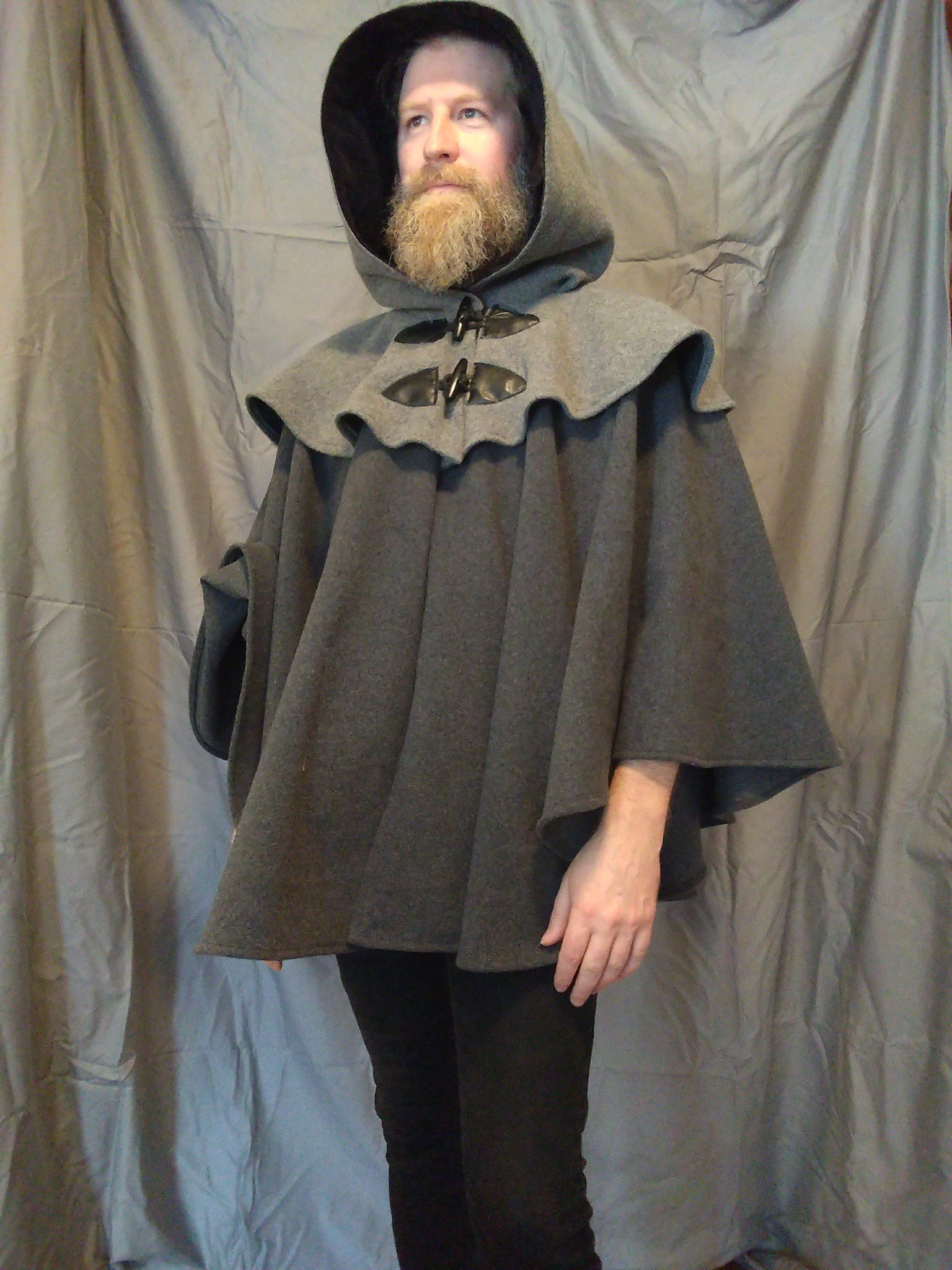5541-Short Grey Wool Blend Cloak w/ Light Grey Mantle and Pockets
