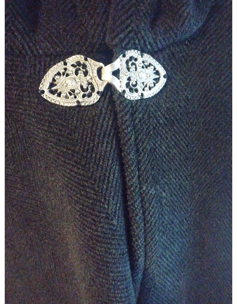 Cloakmakers.com 5626-Washable Thick Grey Herringbone Wool Cloak w/ Pockets