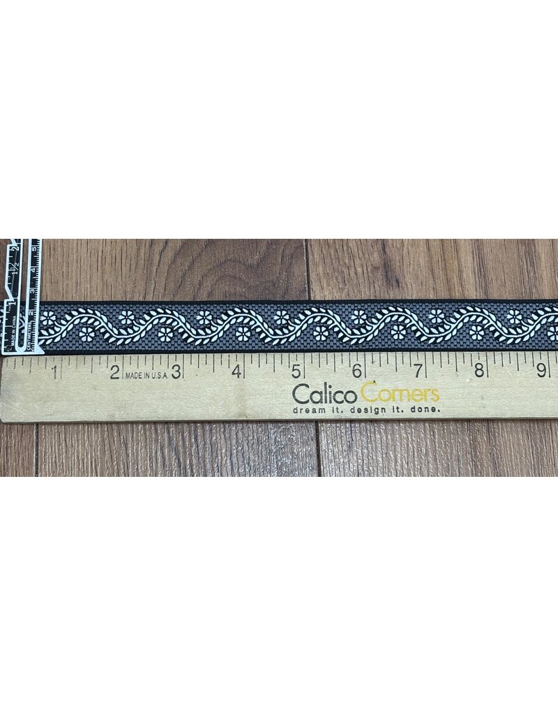 Cloakmakers.com Colonial Garland - Grey/White