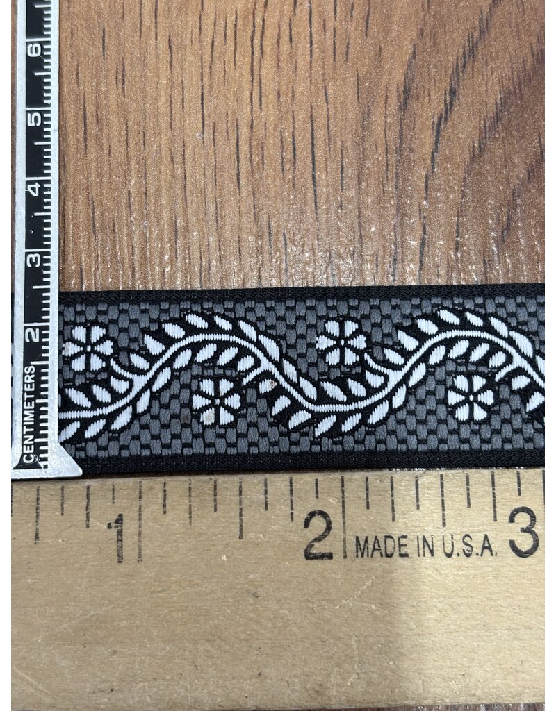 Cloakmakers.com Colonial Garland - Grey/White