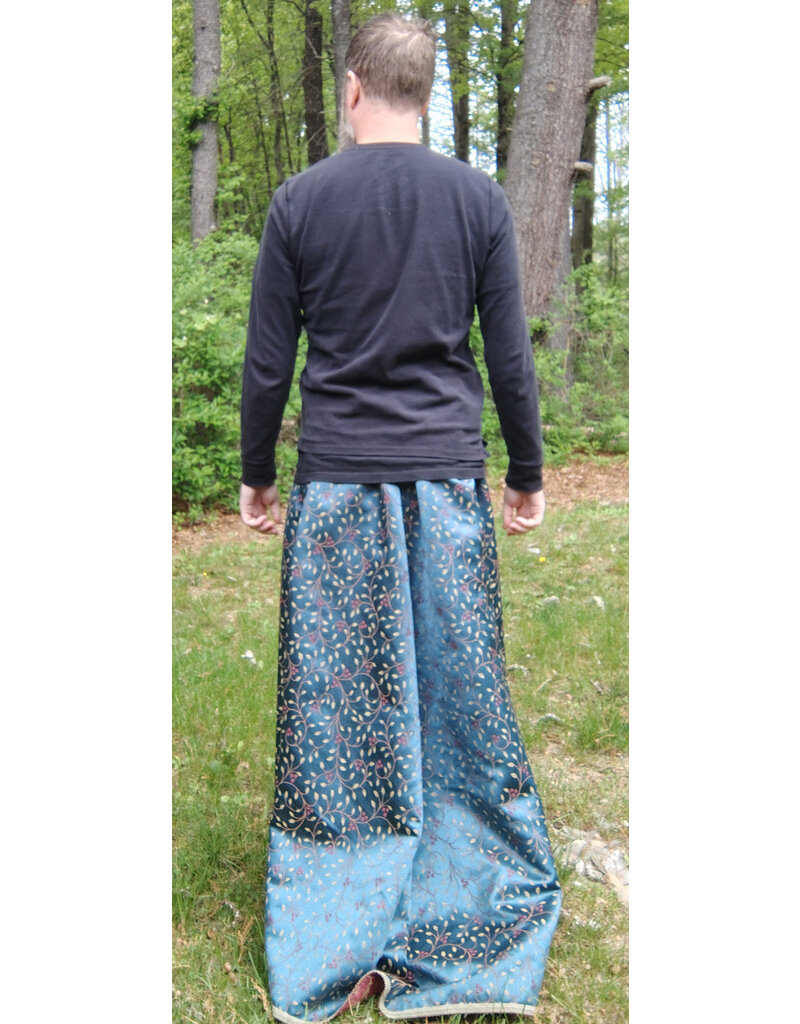 Cloakmakers.com K510-Blue Ivy Hi/Lo Skirt w/ Adjustable Waistband