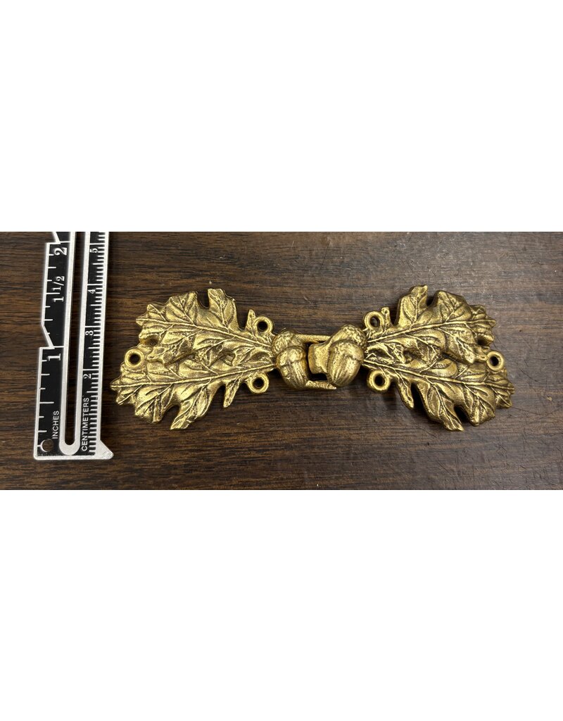 Cloakmakers.com Oak Double w/Acorn Small Pewter Clasp - Brass Plated