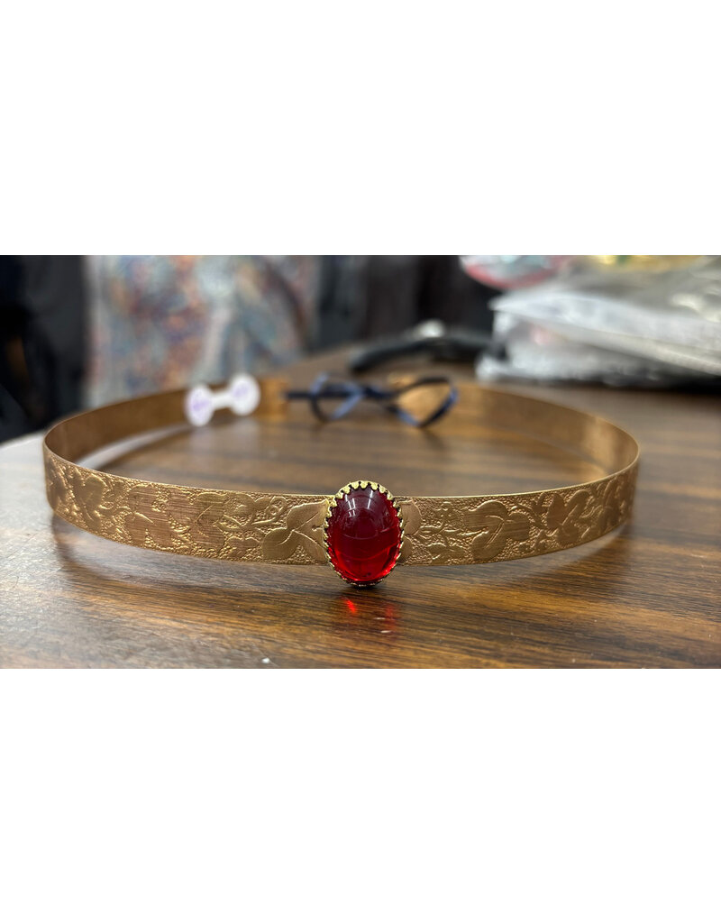 Cloakmakers.com Red Oval Stone on Borderless Ivy Band - Hermia