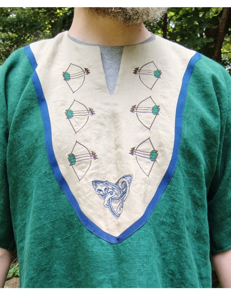 Cloakmakers.com J897-Washable Green Linen Tunic w/ Archer Embroidery