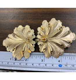 Cloakmakers.com Geranium Leaves, Large Cloak Clasp - Jewelers Brass