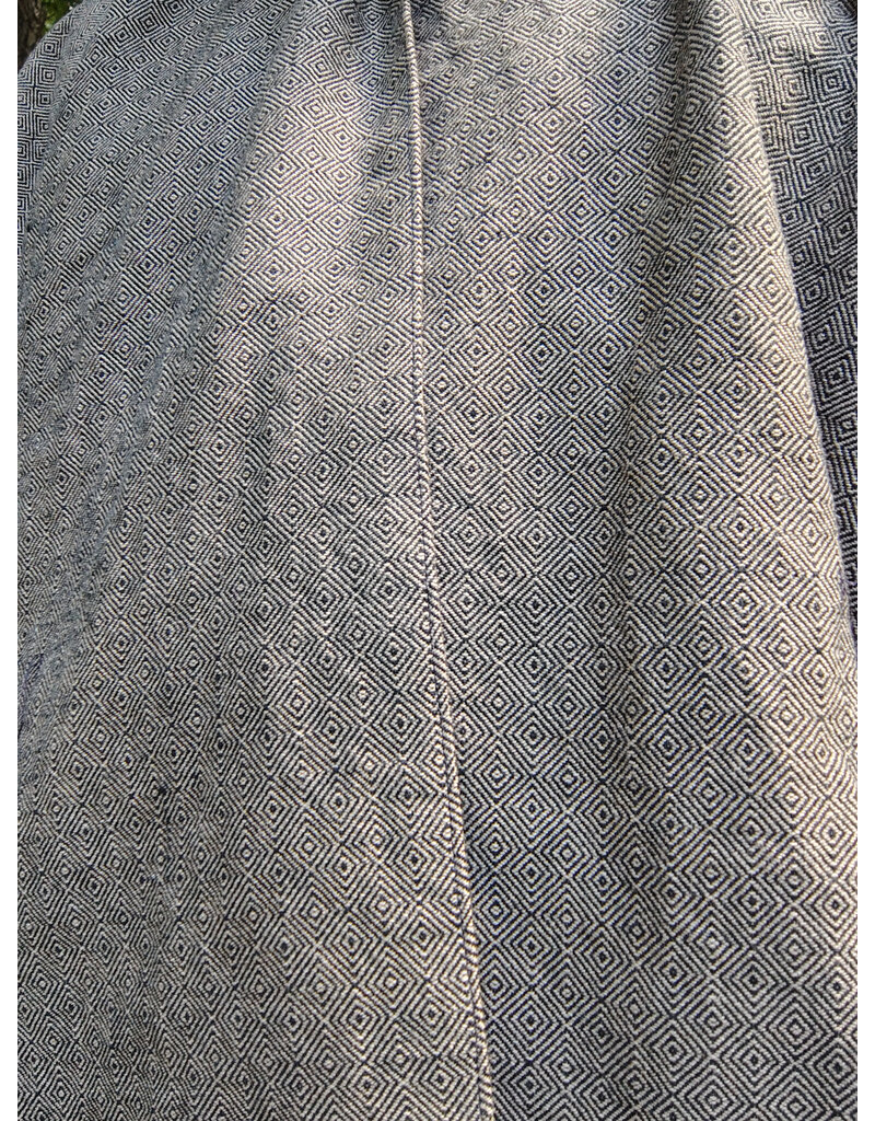 Cloakmakers.com 5826-Washable Cotton Twill Cloak w/ Black Concentric Diamond Pattern & Pockets