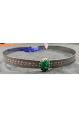 Cloakmakers.com Green Stone on Silver Tone Spiral Center Band