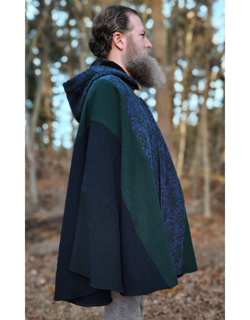 Cloakmakers.com 5888-Washable Multi-Color Wool Blend Cloak w/ Celtic Snakes Clasp