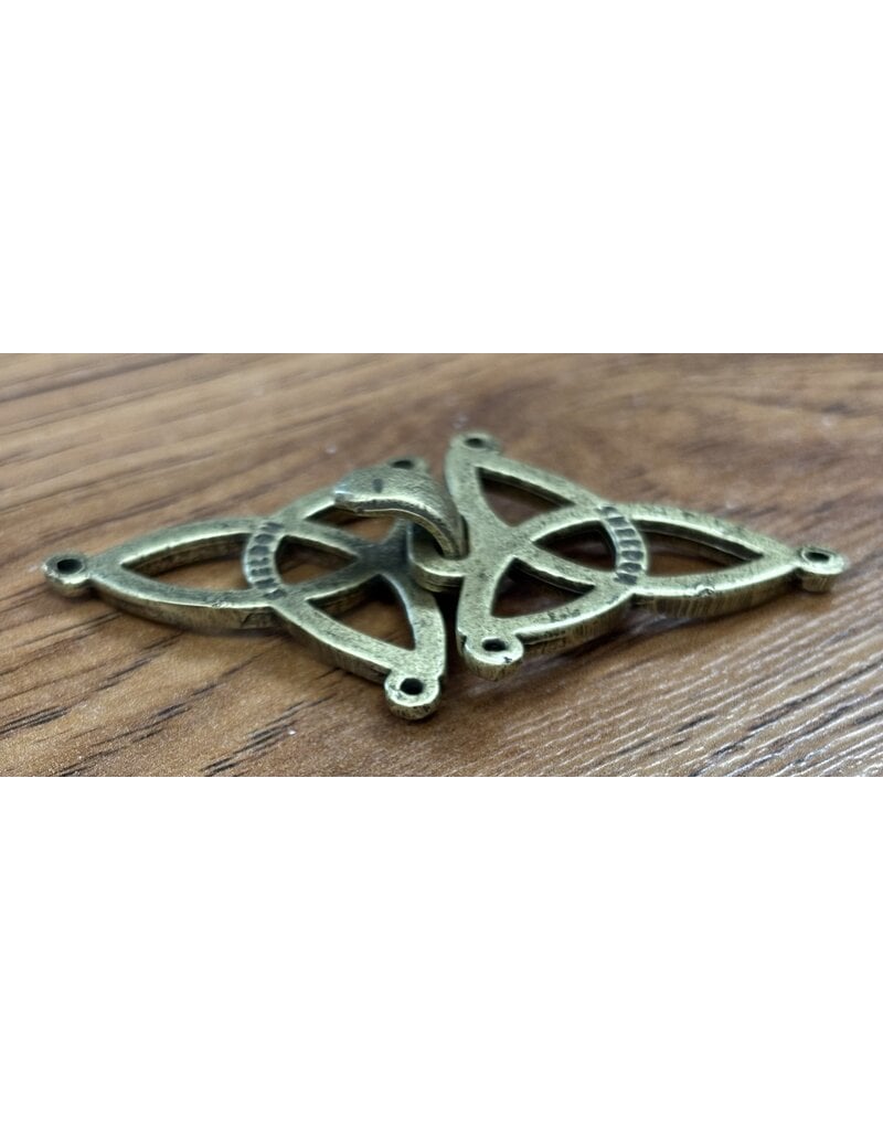 Cloakmakers.com Trinity Triquerta Medium Clasp - Bronze Plated