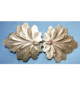 Cloakmakers.com Geranium Leaves, Medium Cloak Clasp - Jewelers Bronze