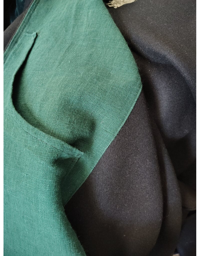 Cloakmakers.com 6006-Black Wool Cloak w/ Dark Green Velveteen Hood Lining & Green Linen Pockets