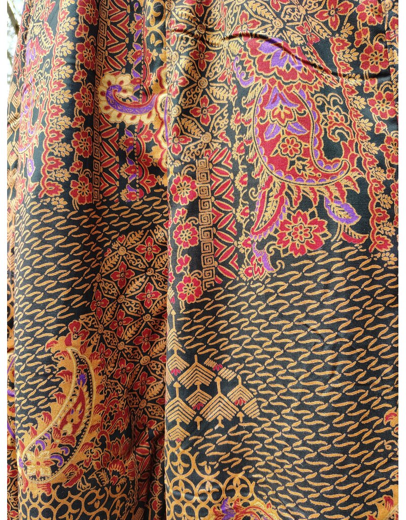 Cloakmakers.com K519-Red, Black, & Gold Skirt w/ Patterned Glyphs & Paisley