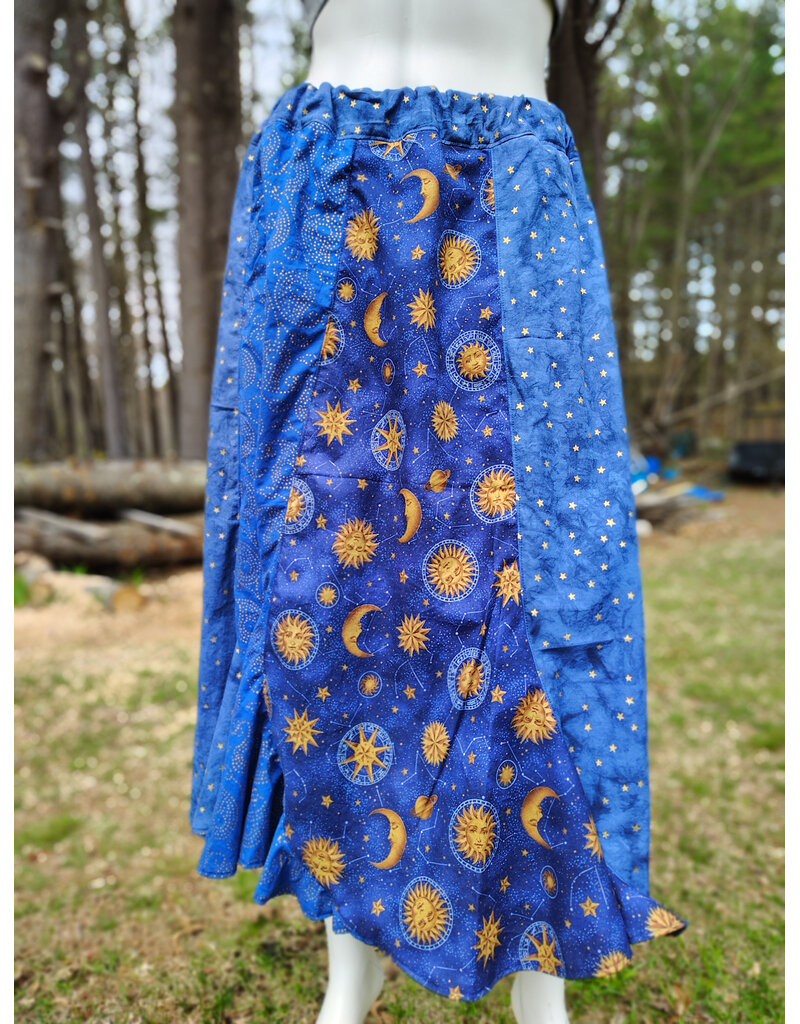 Cloakmakers.com K520-Blue Stars & Suns Skirt