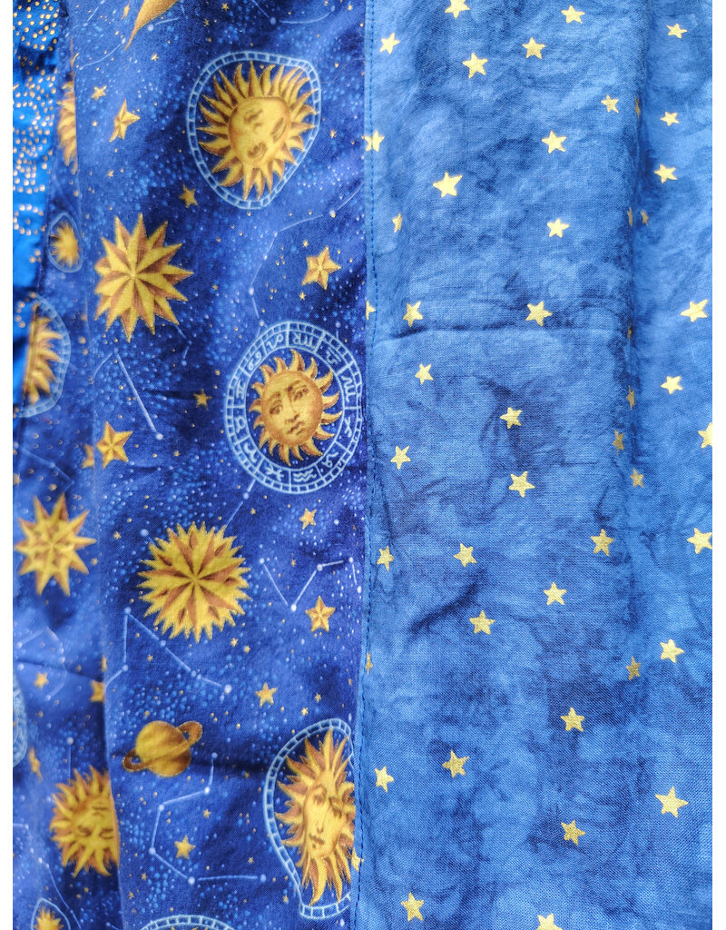 Cloakmakers.com K520-Blue Stars & Suns Skirt