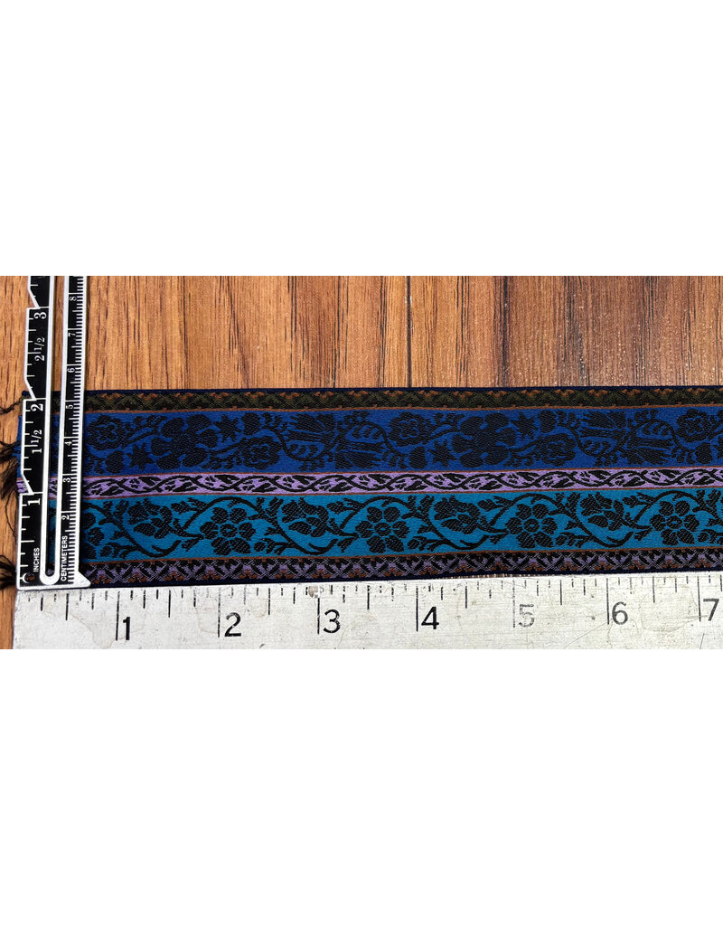 Cloakmakers.com Double Vine Trim