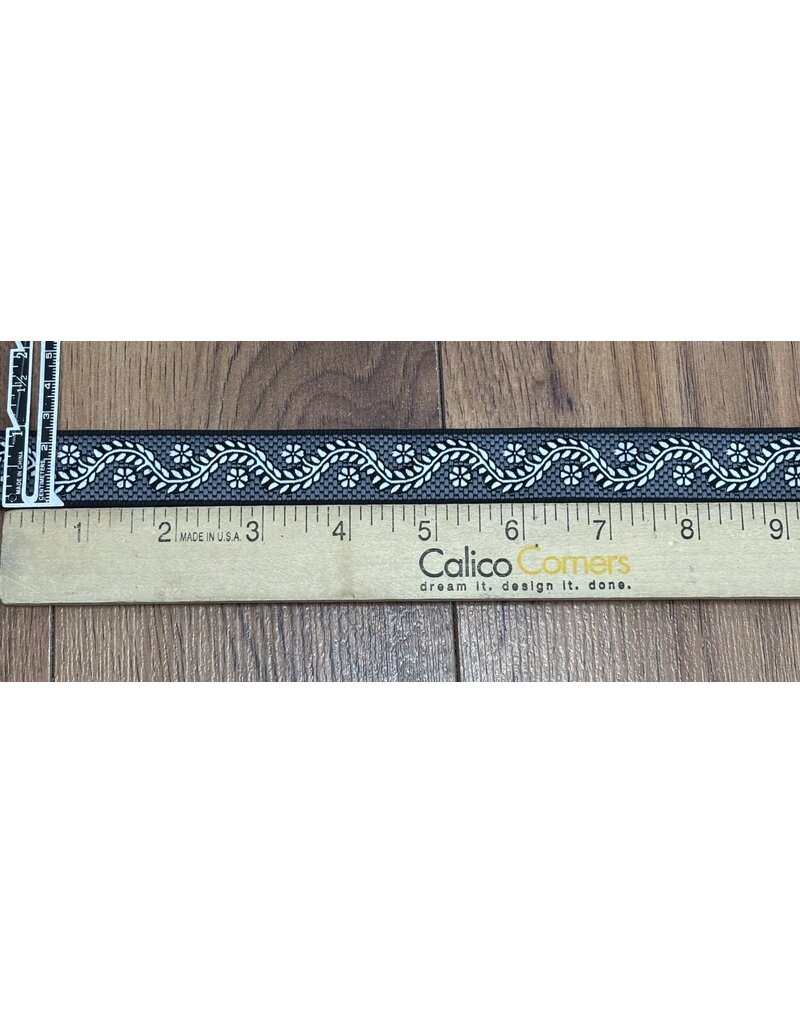 Cloakmakers.com Colonial Garland - Grey/White