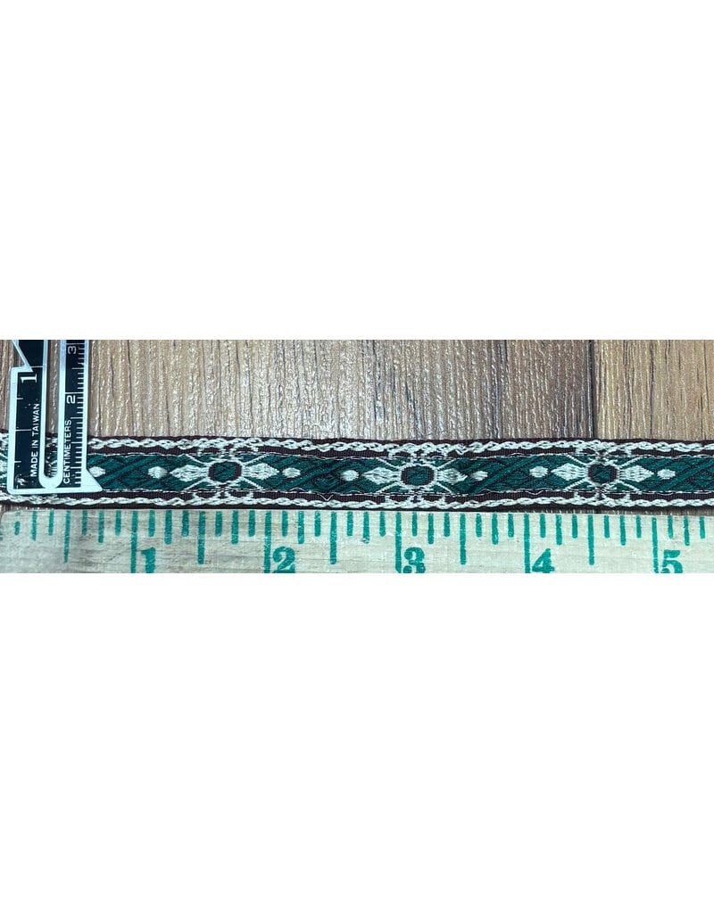 Cloakmakers.com Medallion Bordered Simple Trim - Ivory and Green on Burgundy