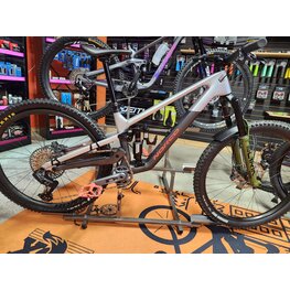 Norco Sight C, grandeur 3 (médium), gris/argent (montage custom)