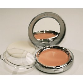 Foundation Creamy Caramel Powder Foundation