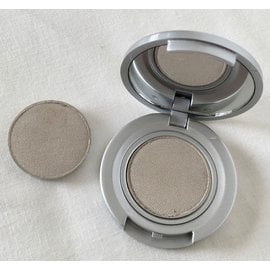 Eyes Oyster RTW Eyeshadow Compact