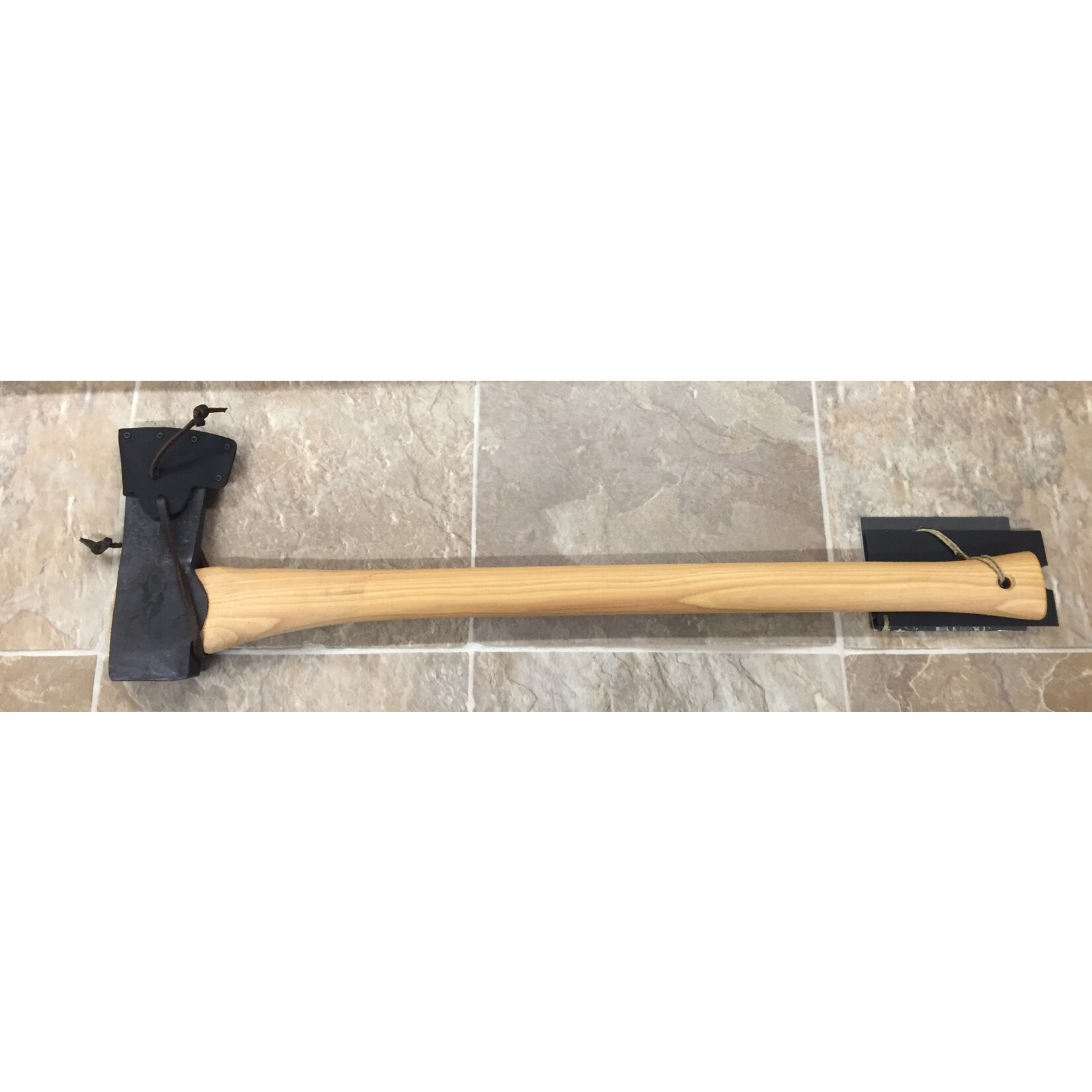 Hultafors Axe Splitting 3.3 LB 30" Handle Hult Premium Series (841740)
