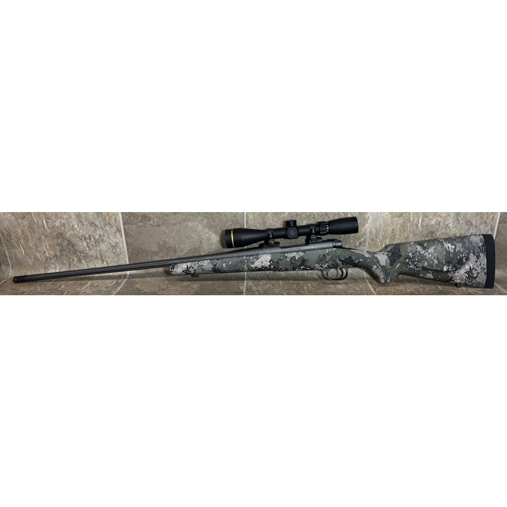 Winchester CS Winchester Model 70 Extreme Weather 6.8 Western w/ leupold VX-Freedom 4-12x44 (PT05421YY35G)