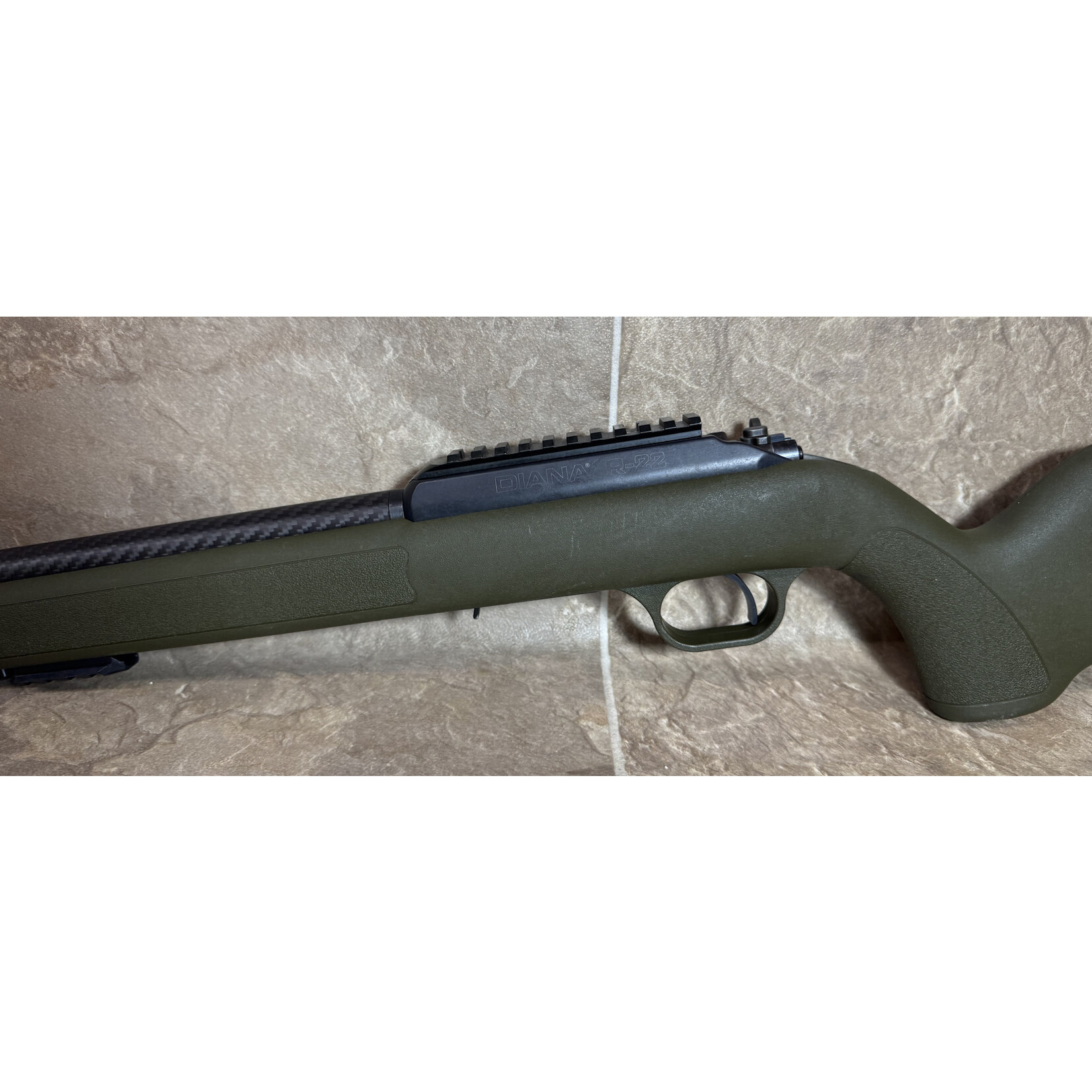 Diana Used Diana R-22 Carbon 22LR (B119540)