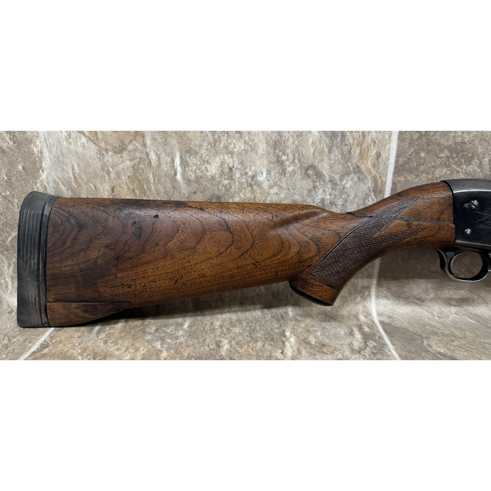 Ithica Used Ithica Model 37 Featherlight 12ga 2 3/4" (589633)