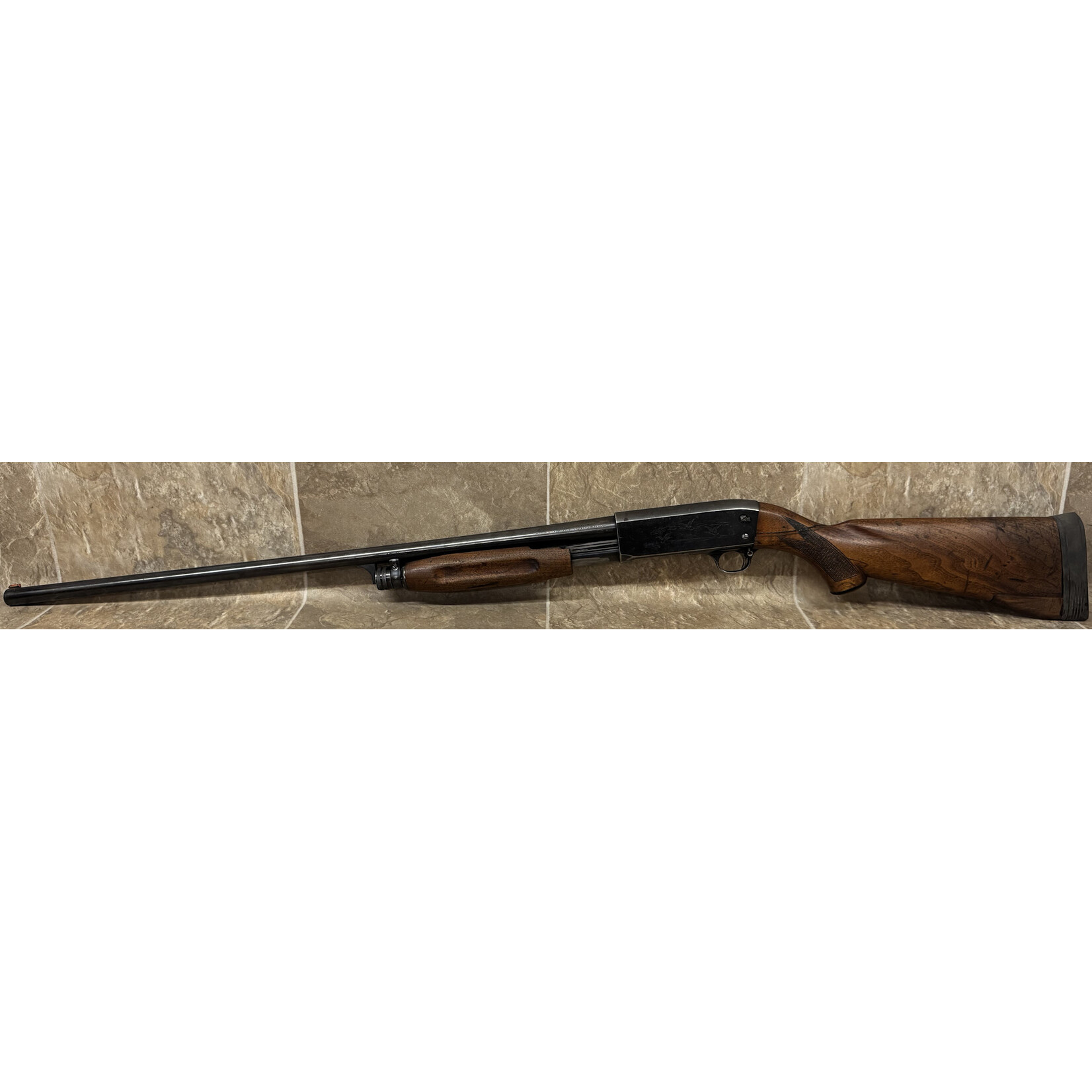 Ithica Used Ithica Model 37 Featherlight 12ga 2 3/4" (589633)