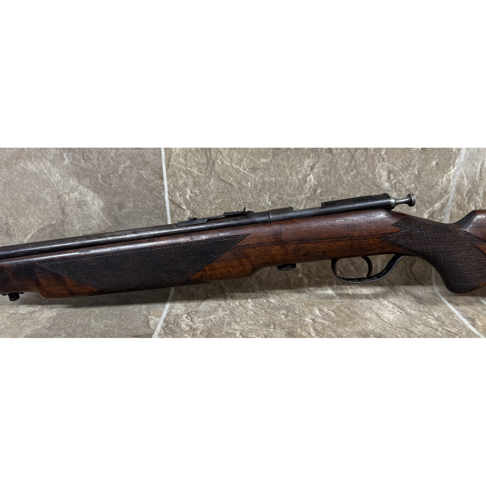 Cooey CS Cooey Model 75 22LR Deluxe Checkering