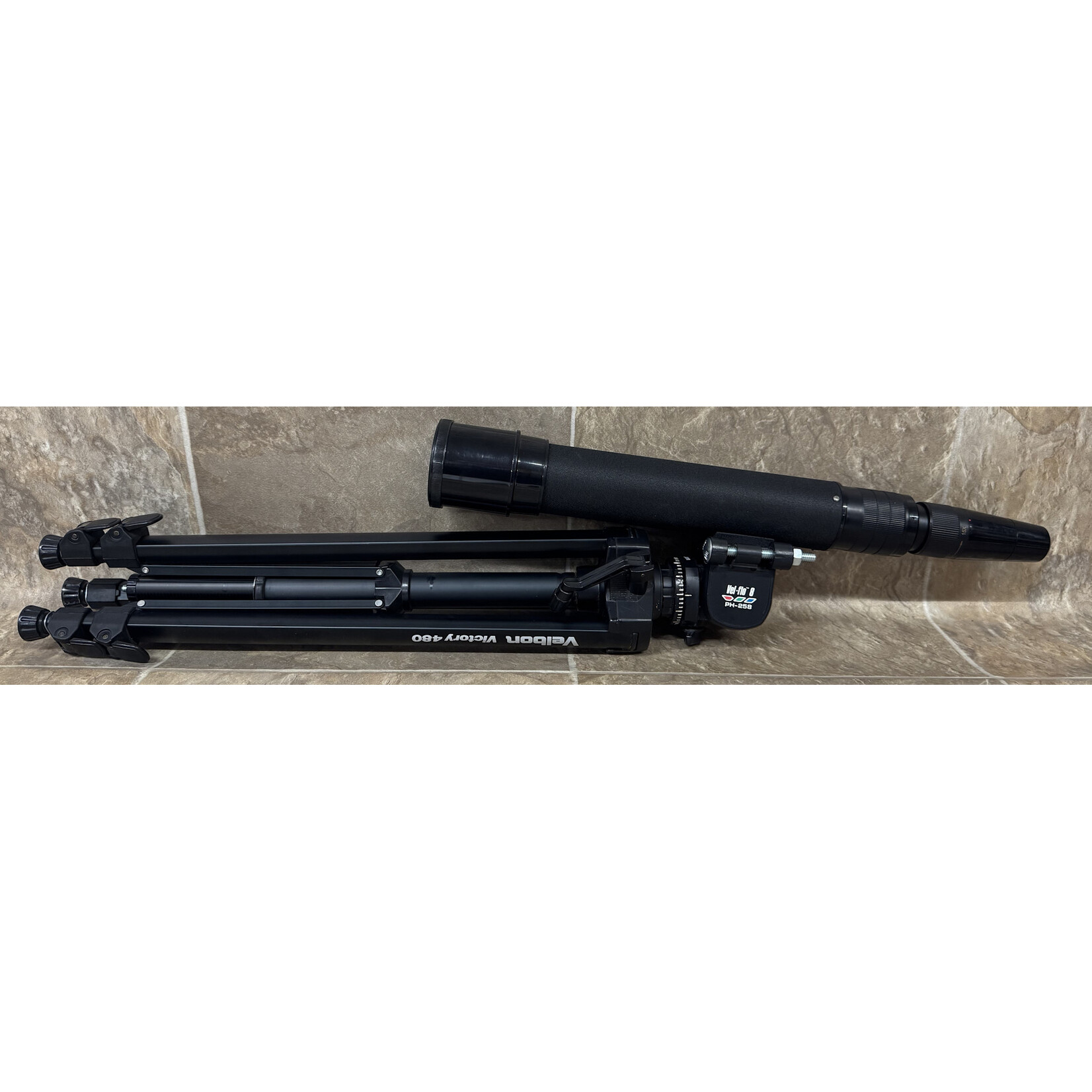 Used Bushnell Spotting Scope 15-35