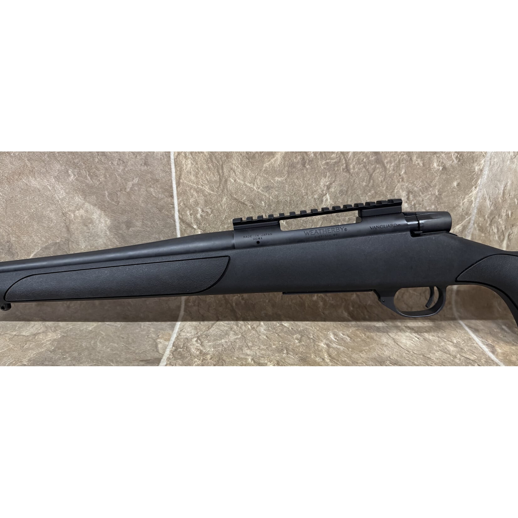 CS Weatherby Vanguard Obsidian 223 Rem 24" (VB407874)