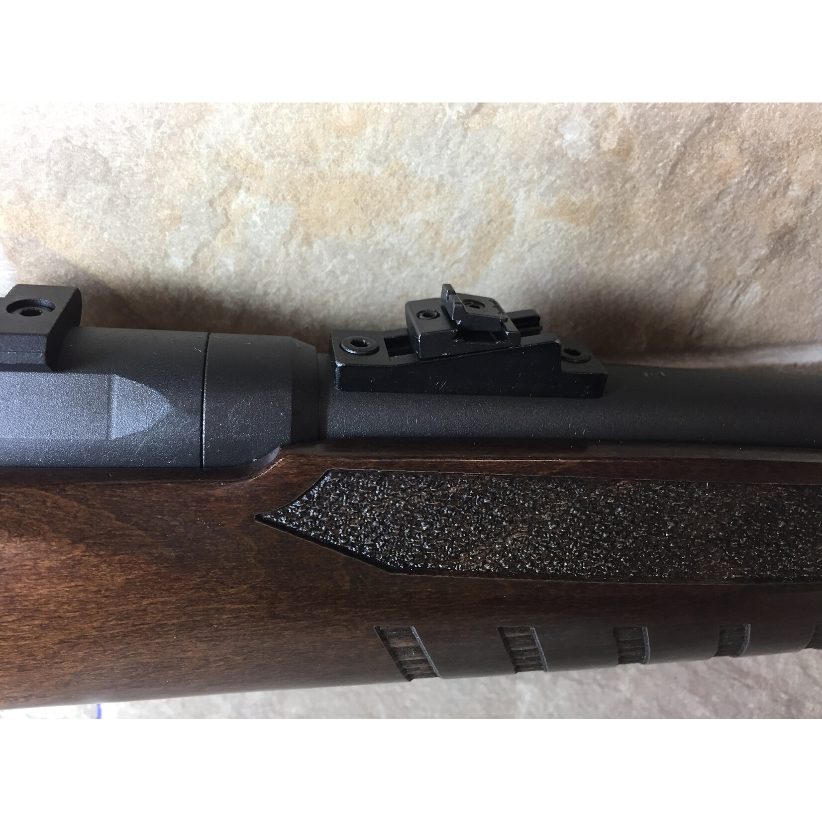 Savage Arms Savage B22 G 22 LR 21" (70210)